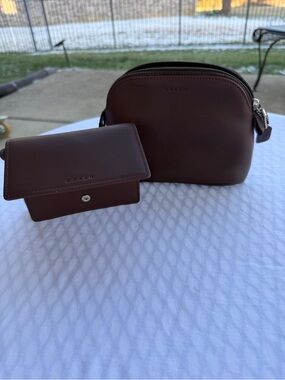 BNWT Coach vintage dome mahogany small cosmetic case INCLUDES wallet!